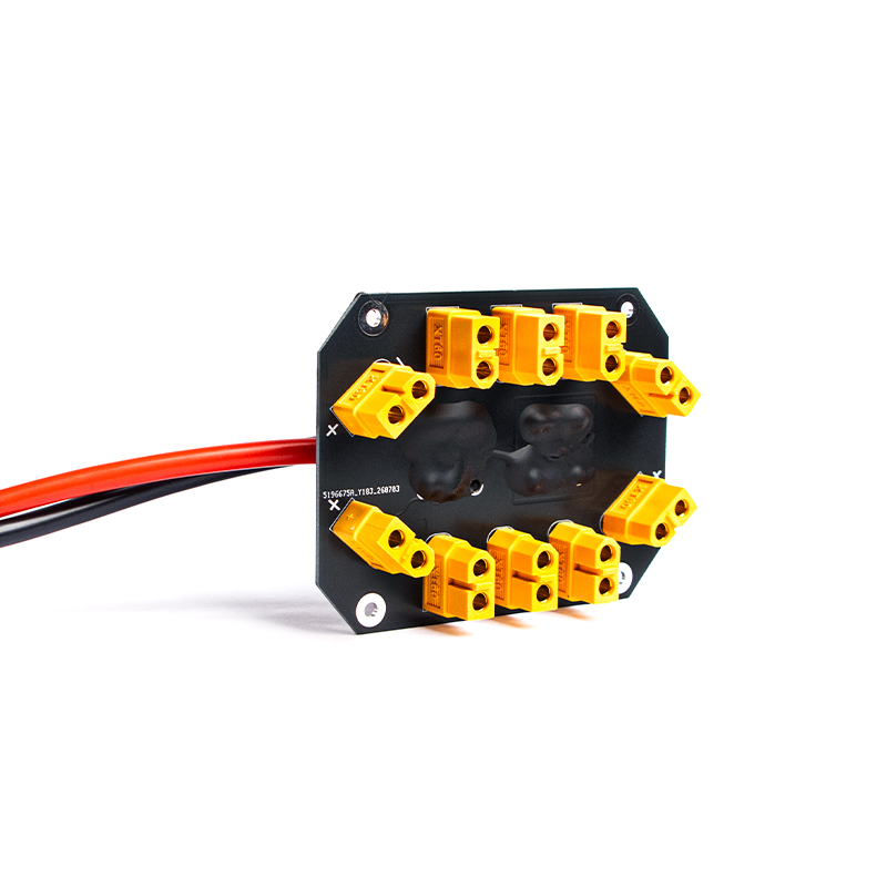 لوحة شحن متوازية من فلايرون XT - مراجعة Drone Battery Parallel Board وسعره